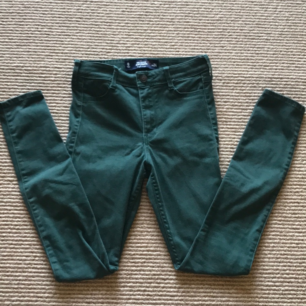 Cute Hollister Green Jeans